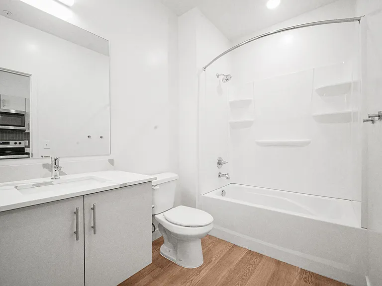 SevenO2 Main Apartments — Photo 98