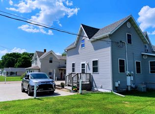 2036 Crescent Ave, Eau Claire, WI 54703