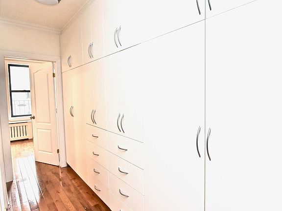 4th image of 106 Fort Washington Ave APT 3D