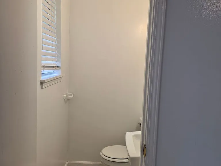 531 Ashmore Rd — Photo 24
