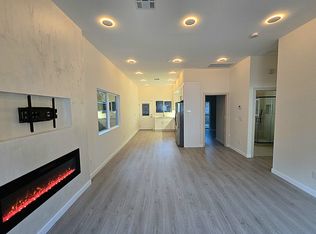 16441 Knapp St, North Hills, CA 91343