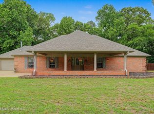 5083 McCracken Rd, Hernando, MS 38632