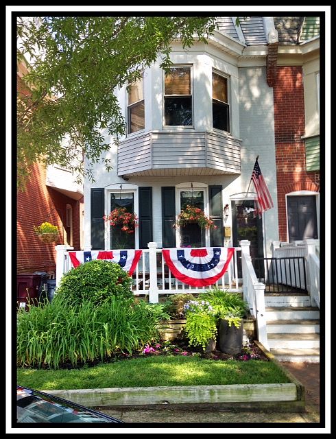 1333 N DuPont St -Trolley Sq