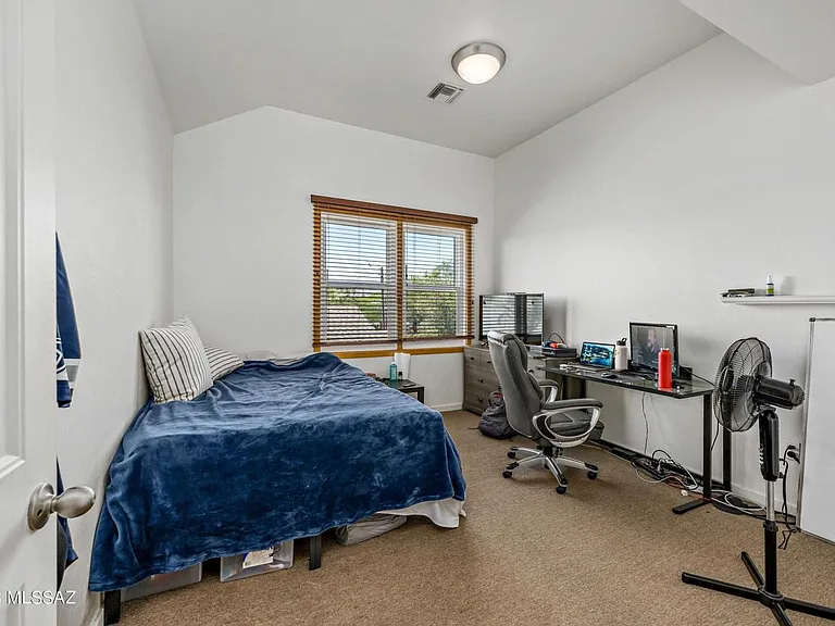 527 N Jacobus Ave — Photo 18