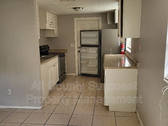 3rd image of 8508 N Elmer St
