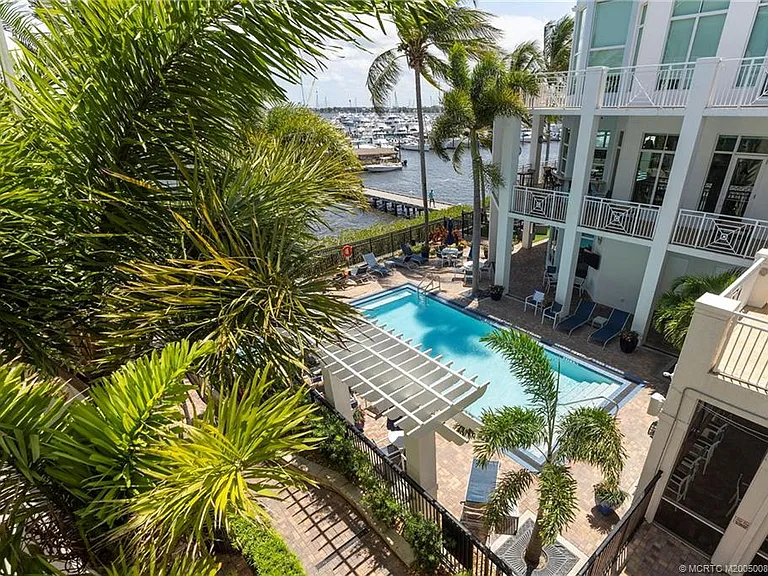 975 NW Flagler Ave #306 — Photo 41