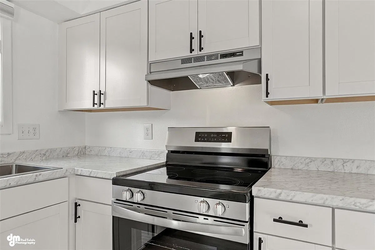 2 bed, 900 sqft, $1,650 — Photo 4