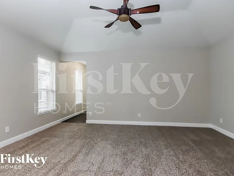 6015 River Timber Trl — Photo 8