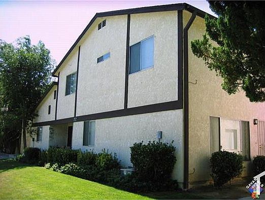 1st image of 212 E Lancaster Blvd #4
