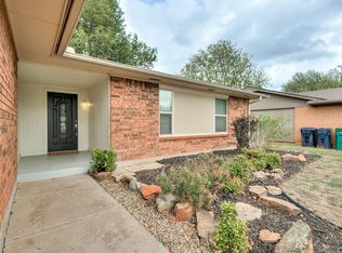 12317 Newgate Dr, Yukon, OK 73099