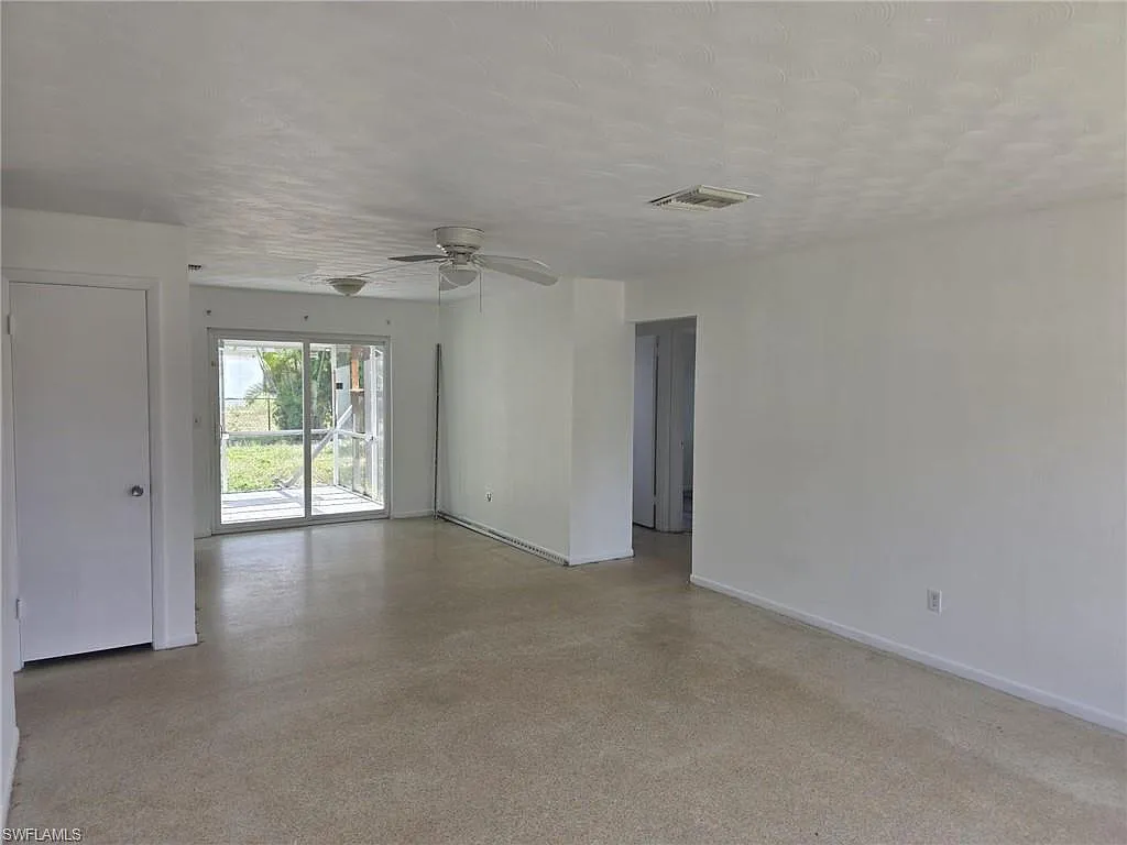 3 bed, 2.0 bath, 1122 sqft, $1,800 — Photo 3