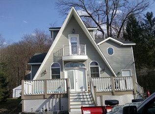 10 Park St, Belvidere, NJ 07823