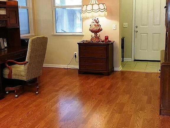5th image of 5639 Saxon Way