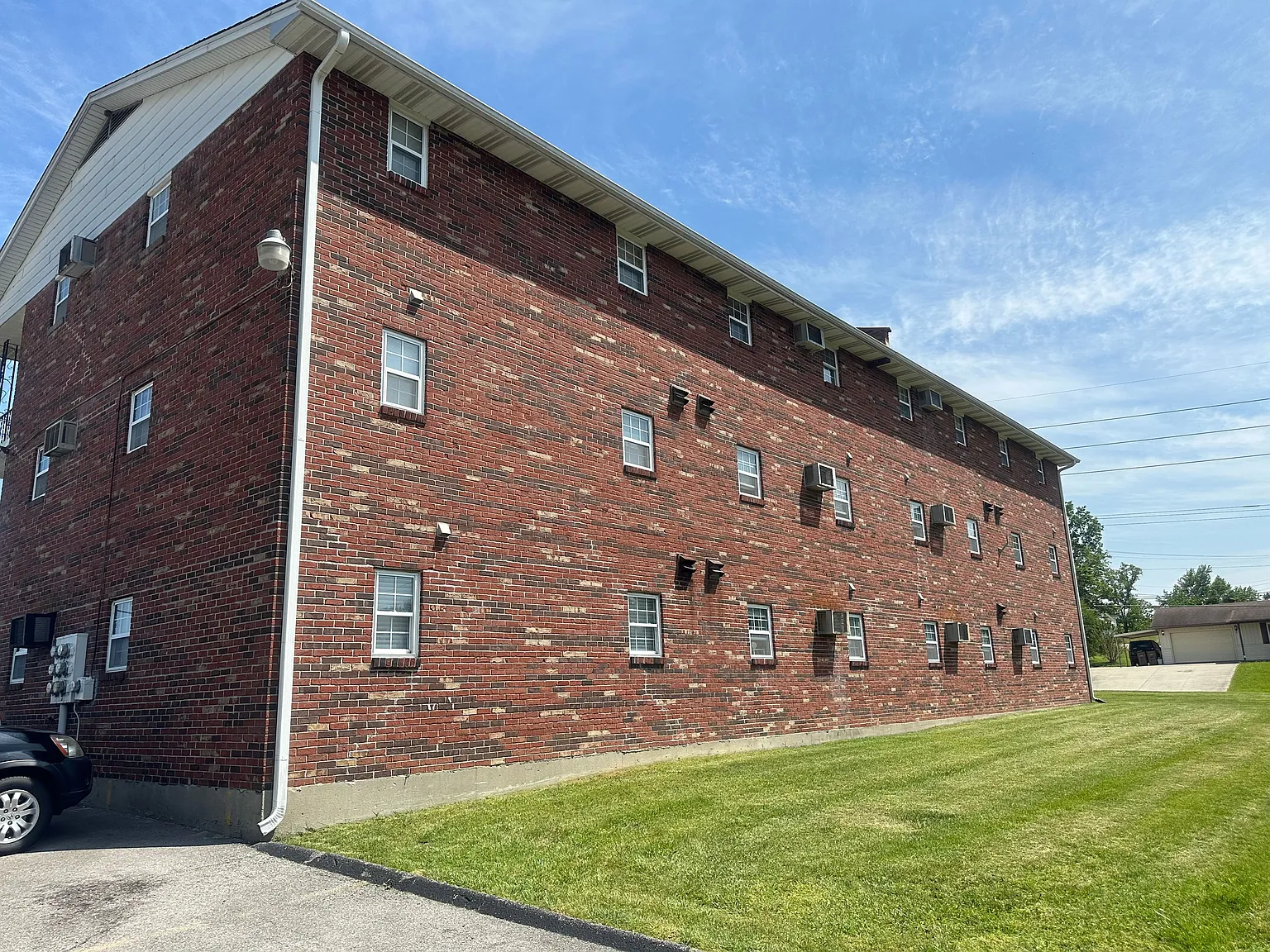 1 bed, 1.0 bath, $750 — Photo 2
