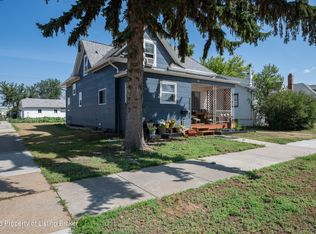 46 1st St SW, Dickinson, ND 58601