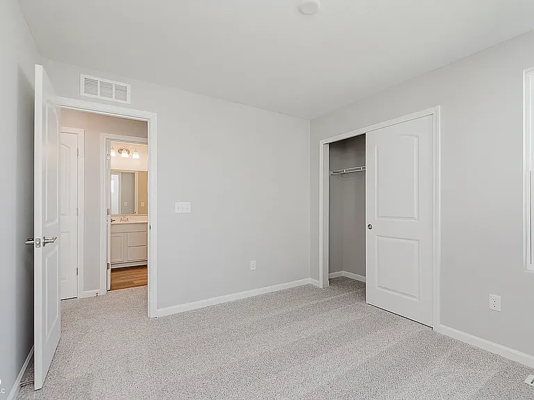 7292 Selah Ln — Photo 5