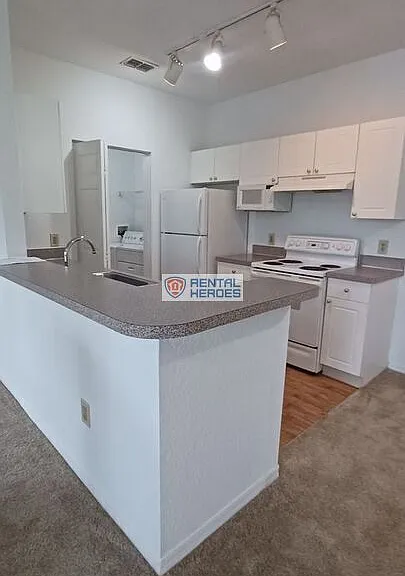 821 Grand Regency Point #31-205 — Photo 2