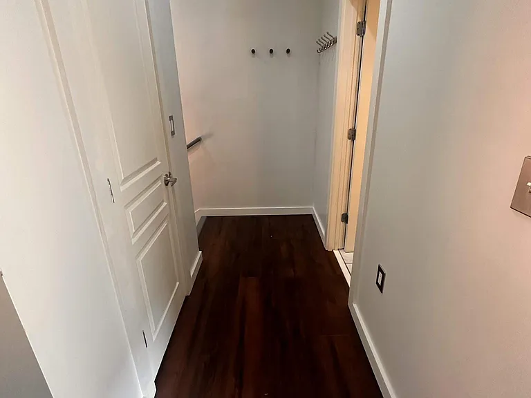 807 18th Ave #410 — Photo 12