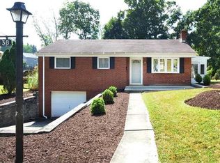 1138 Greenbriar Rd, Bethel Park, PA 15102