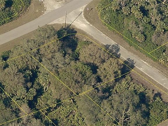 5th image of 653 Woodcrest Dr