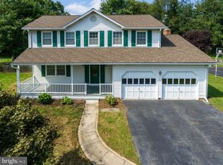 8128 Claiborne Dr, Frederick, MD 21702