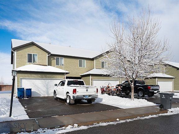 2nd image of 923 N River Rock Dr