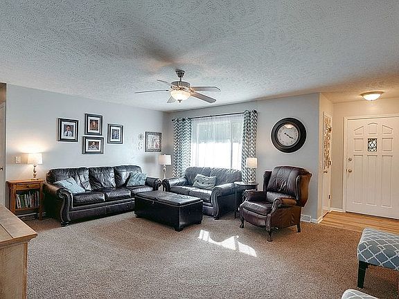 3rd image of 2811 Scott Ave