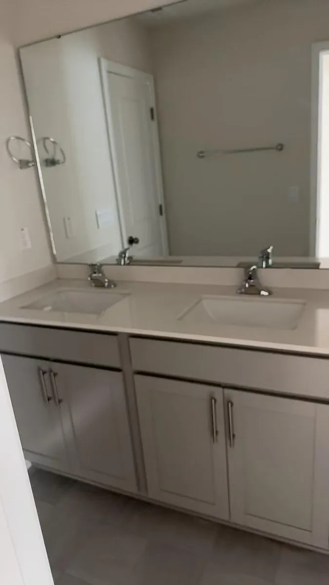 Master Bedroom Bathroom - 2128 Wild Rdg
