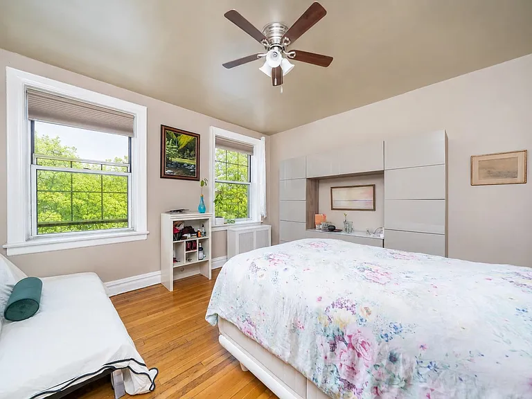 1000 Hudson St #406 — Photo 12