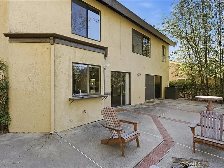 780 S Carriage Cir — Photo 43