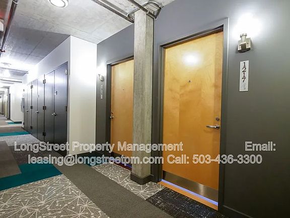 4th image of 1926 W Burnside St Unit 1217