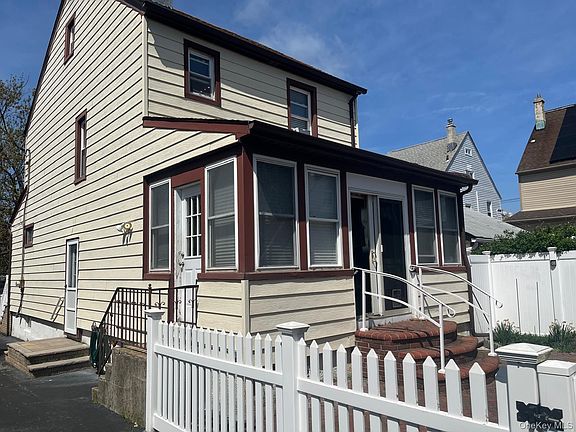 3rd image of 89 Carstairs Road