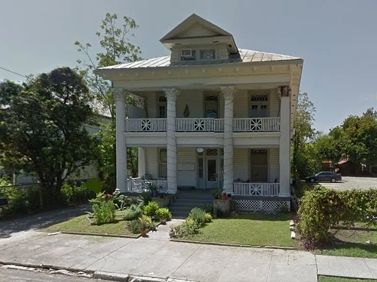 111 Adams St — Photo 1