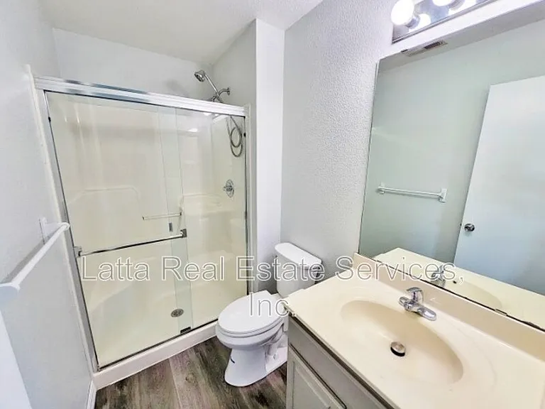 1207 E 173rd St — Photo 6