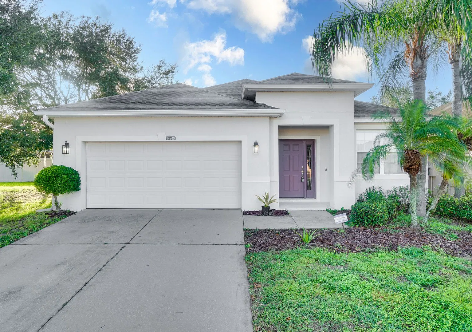 4BR/2BA Home in Wyndham Lakes Estates | Fenced Yard, Screened Patio & 2-Car Garage — Photo 4