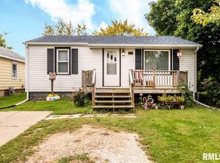 312 Roberts St, Creve Coeur, IL 61610