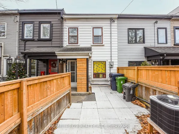23 Myrtle Ave, Toronto, ON M4M 2A3
