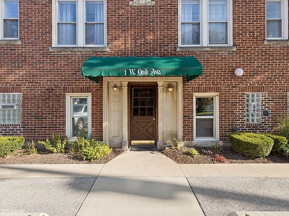 3rd image of 1 W Oak Ave APT D2