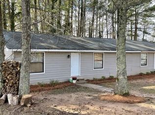 905 Cherokee Chase Dr, Cumming, GA 30040