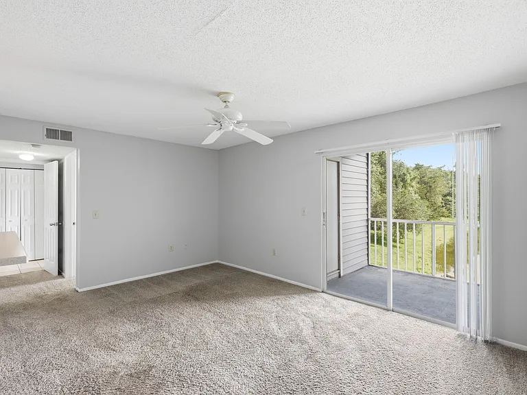 1229 Bermuda Lakes Ln #208 — Photo 7