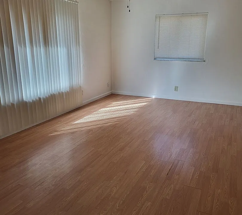 Yorktowne Apartments