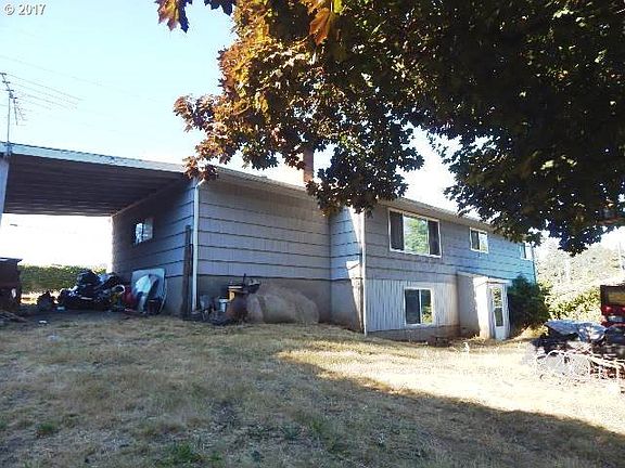 2nd image of 6909 NE 58th St