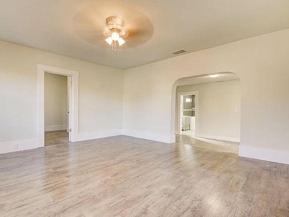 3rd image of 313 Kentucky St APT 1
