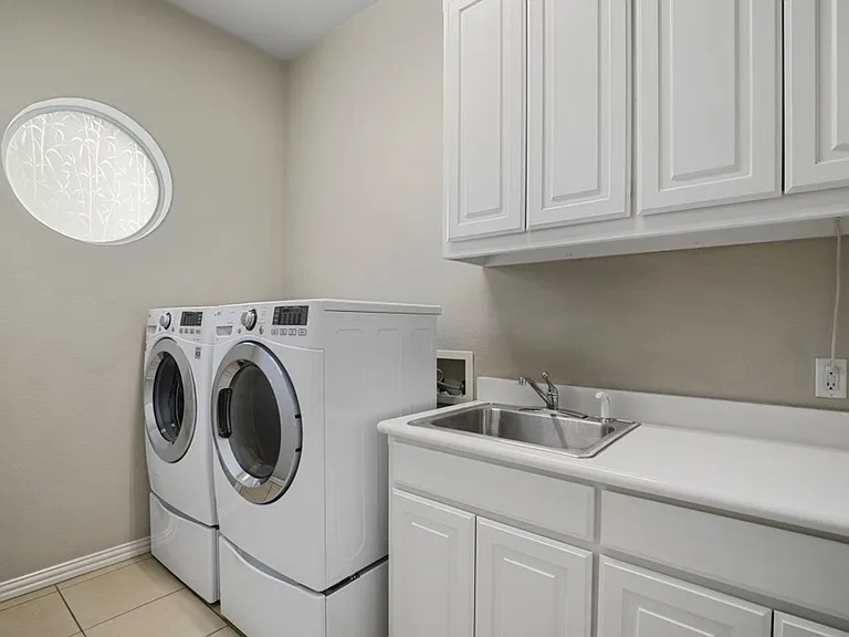 218 Deer Creek Dr — Photo 14