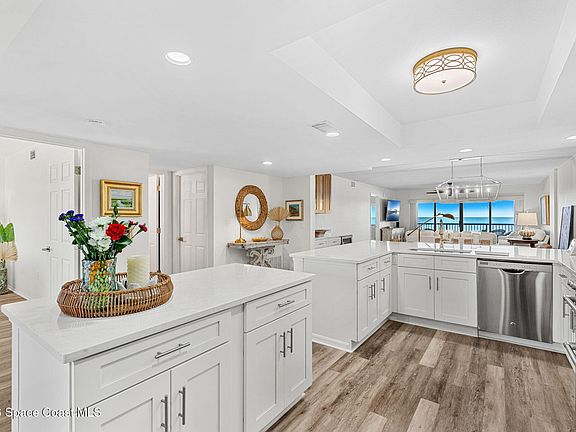 4th image of 295 Highway A1a APT 404