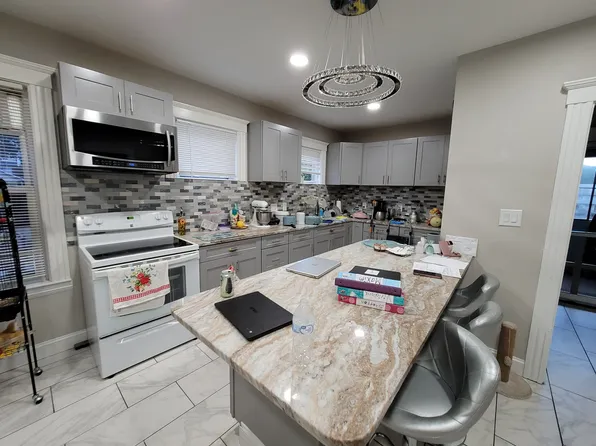 11 Payson St Unit 2, Worcester, MA 01607