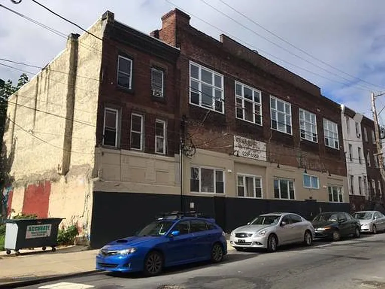 1302 W Cumberland Street — Photo 20