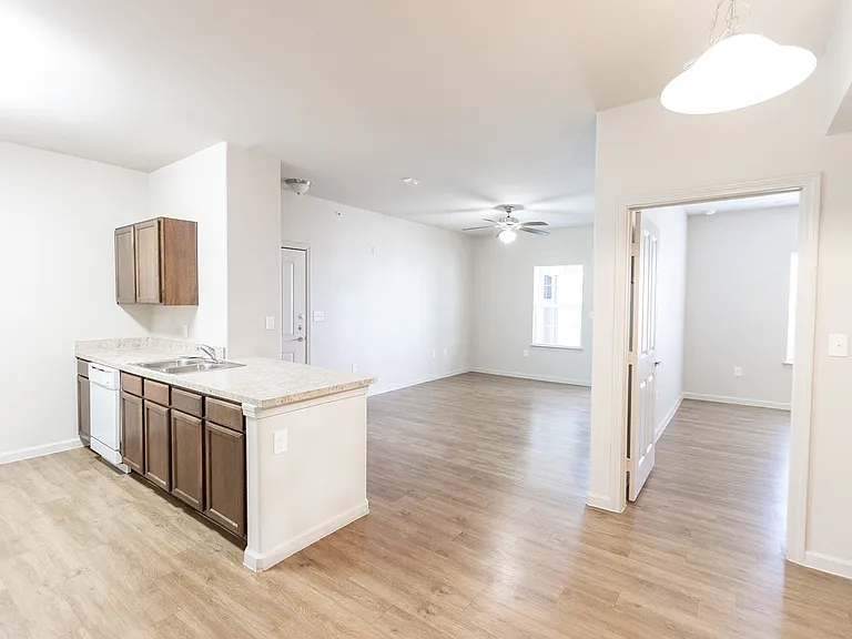 Masters Ranch Apartments — Photo 36