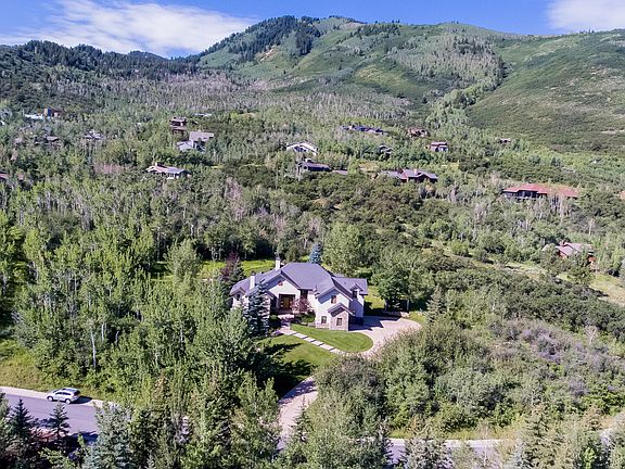 3rd image of 2635 Aspen Springs Dr