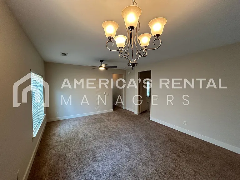 819 Kent Dr — Photo 13